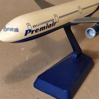 premiair udstillings fly på fod gammelt plastik airplane